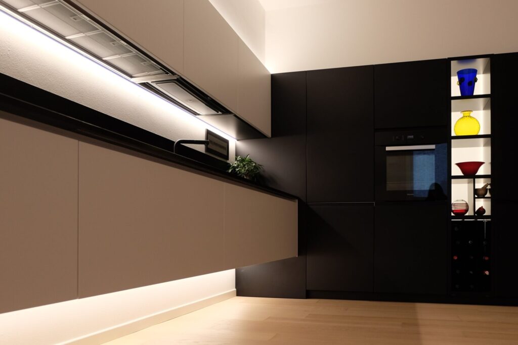 Cuisine graphique et minimaliste sur mesure – Tassin la Demi-Lune – Moodus